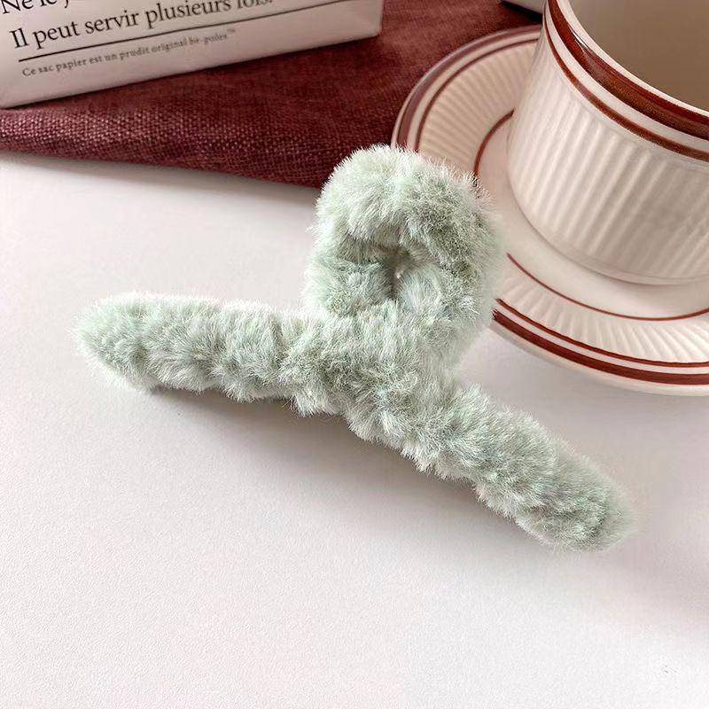 Plysch Hårklo: Söt, Fluffig & Stor för Höst och Vinter
