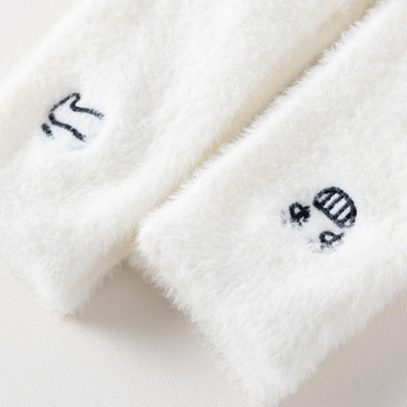 Kvinners vintermink fløyel lange gulvsokker Tykke plysj bomullssokker Fashion Expression Pack Søte mellomrørsokker damesokker