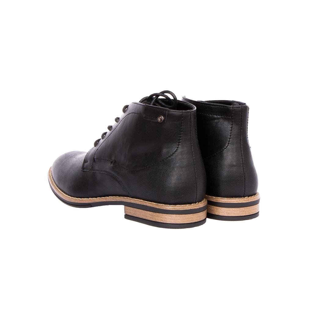 Duck and Cover Men's Glutinosa Leather Chukka Boots