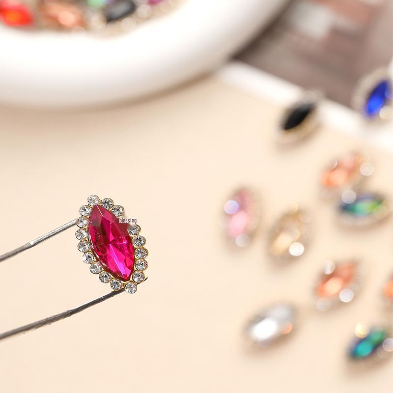 Hand-Sewn Rhinestone Sunflower Crystal Clasp DIY Clothing Accessory