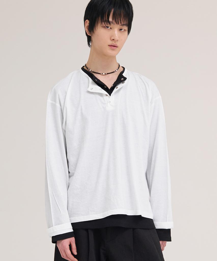 Akesi Contra Layered Henley Neck Long Sleeve_White And Black