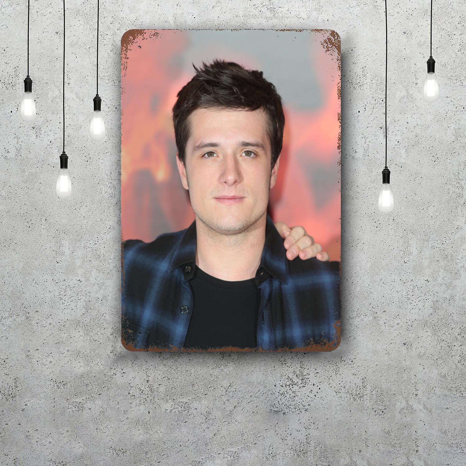 

Josh Hutcherson Decor Vintage Metal Signs Tin Signs Captain Poster Decor for Bar Pub Club Man Cave Wall Decoration 20x30cm（7.8x11.8inch）