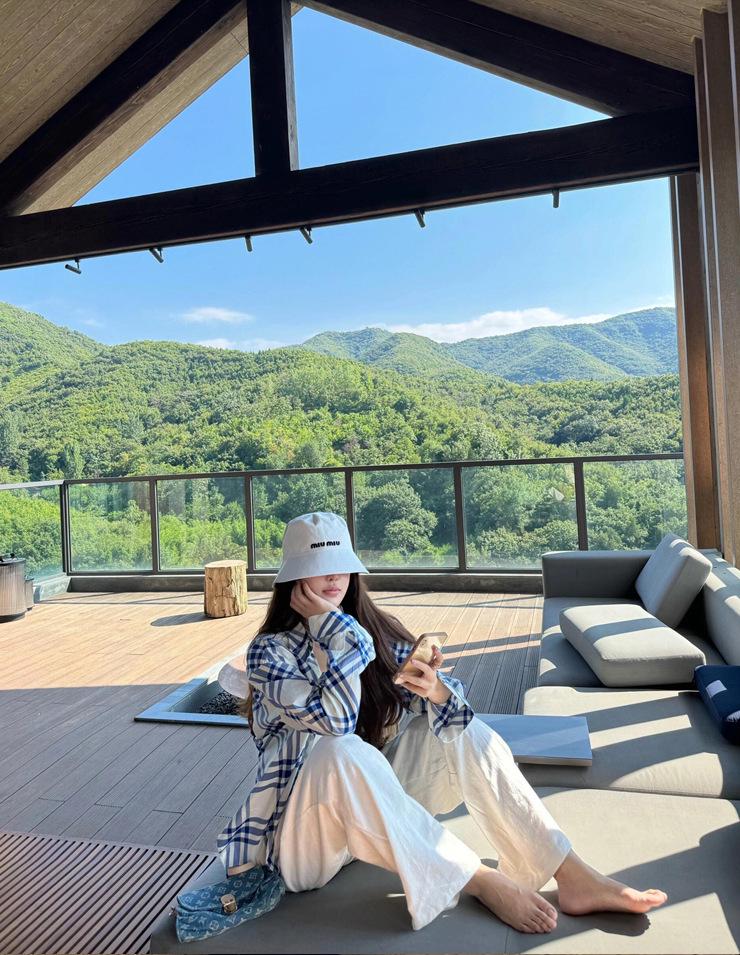 

Women s Baby Blue & White Plaid Sun Protection Loose Long Sleeve Shirt for Summer/Early Spring XXL синий