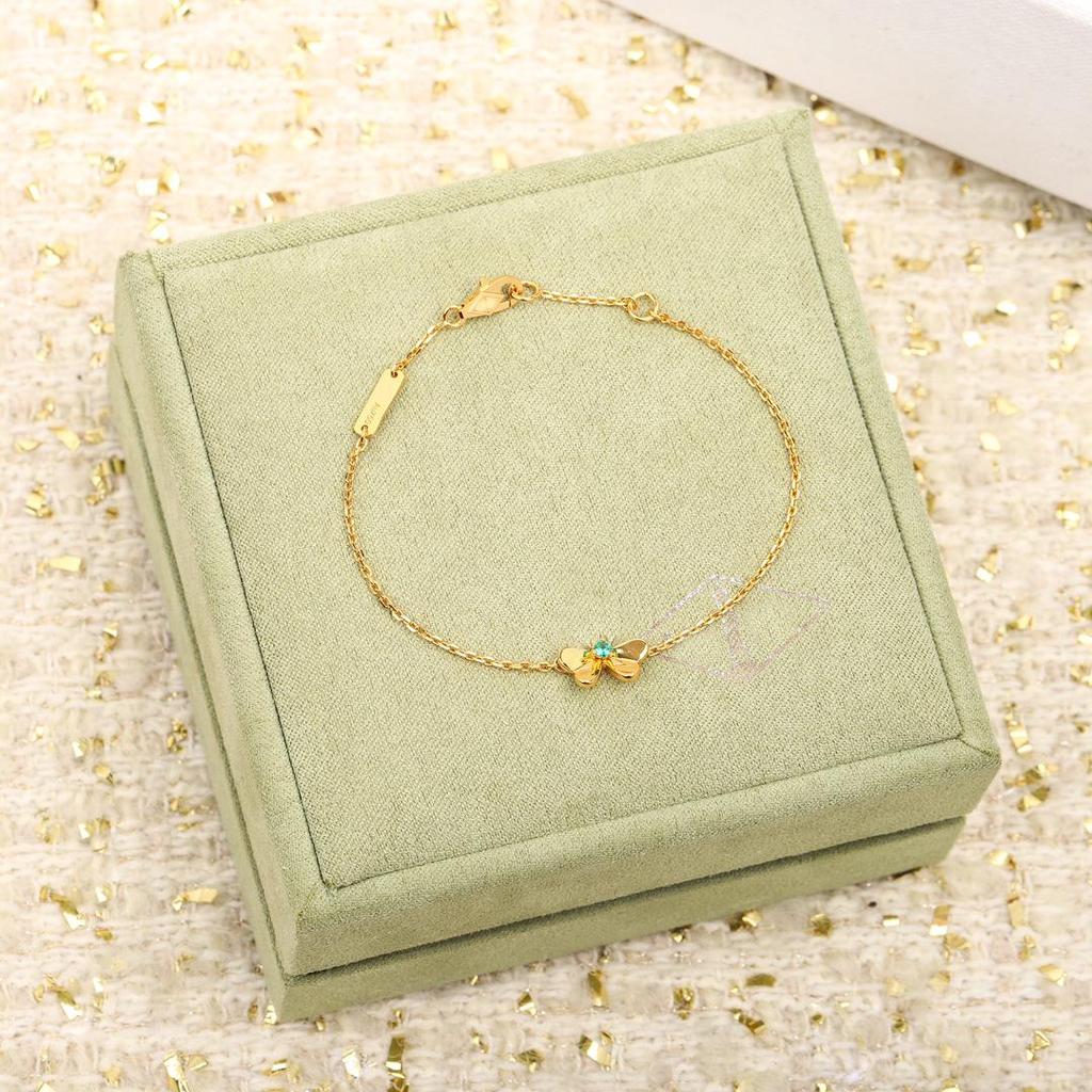 Exquisite Gold-Plated Copper Bracelet with Diamond-Studded Three-Leaf Clover Design