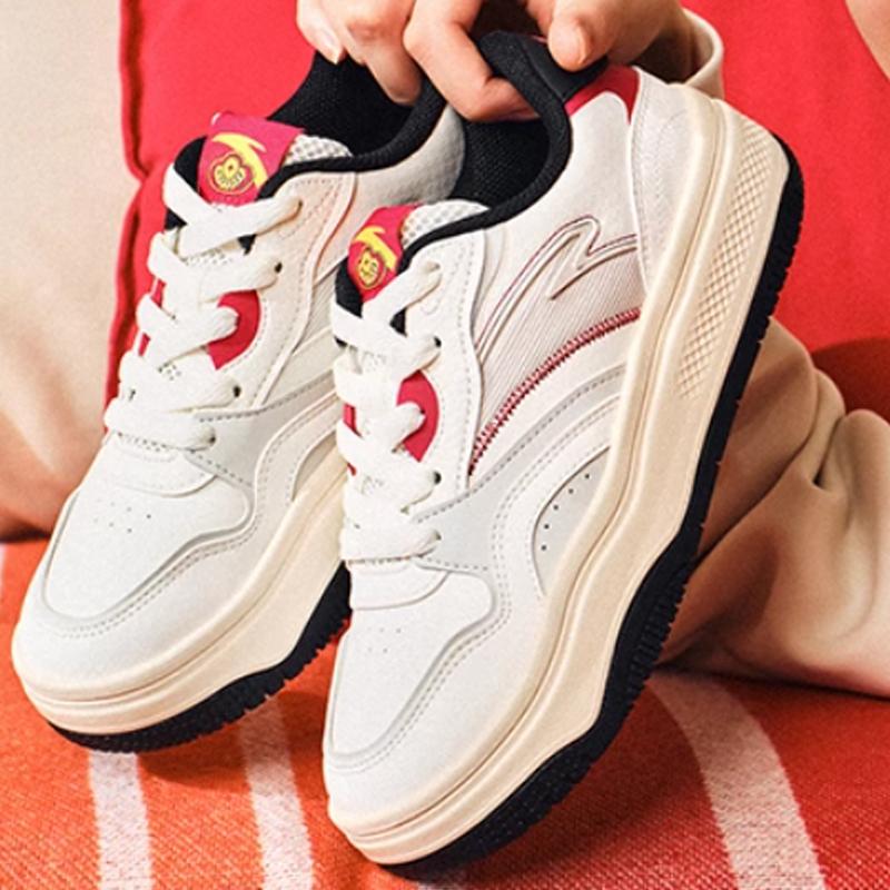 Anta Street Fun 2 Good Things Happen Casual Lightweight High-Top Sneakers Women Sneakers White Red Black 922518077-7
