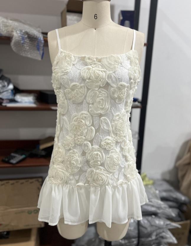 Spot women s summer new celebrity chiffon long dress three-dimensional flower splicing suspender dress S