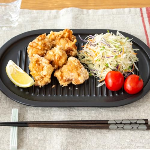 Kamoshika Douguten Hähnchen-Teller, Lang, 27,5 x 17 cm, Wellenförmig, Porzellan, Mikrowellen- und Spülmaschinenfest, Hergestellt in Japan, Schwarz