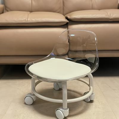 Sgabello Moderno Girevole a 360° in Cristallo con Ruote – Sedile e Cuscino in Plastica Trasparente, Rotelle per Facile Mobilità, Perfetto per Ufficio e Uso Domestico