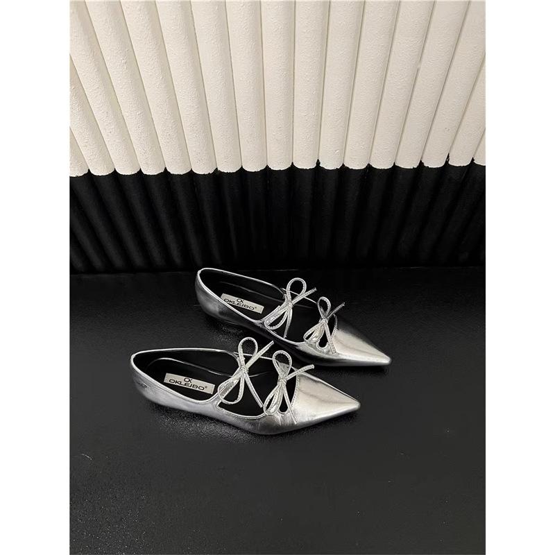 

Весной и осенью 2024 года новая корейская обувь на плоской подошве с острым носком, женские туфли с бантами, с мелким вырезом и Мэри Джейн. 40 серебряный