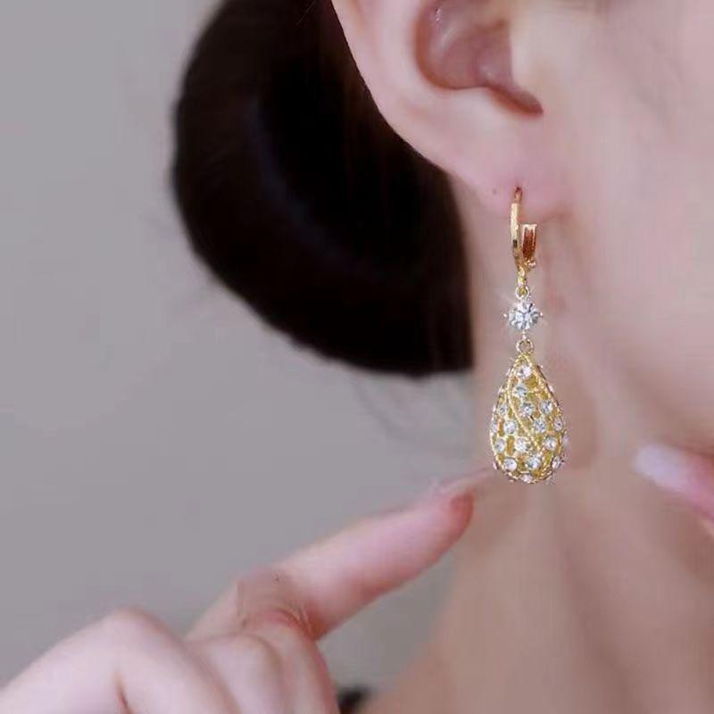 Exquisite Shiny Hollow Water Drop Crystal Dangle Earrings for Women New Luxury Fashion Wedding Bride Korea Earring Jewelry Gift