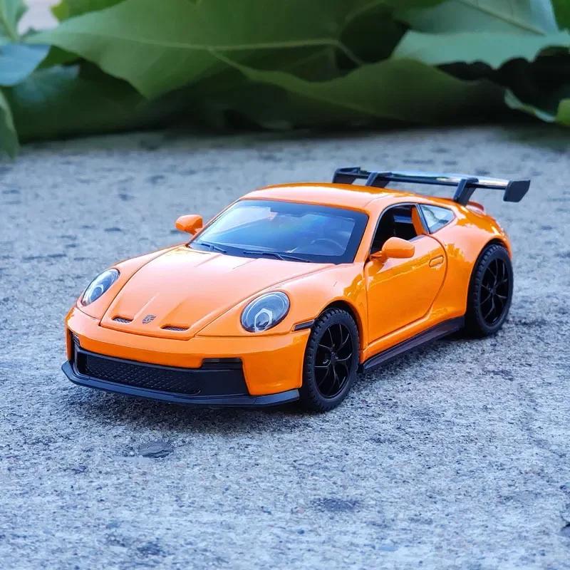 New 1:32 Porsche 911 GT3 Supercar Alloy Car Model With Pull Back Sound Light Children Gift Collection Diecast Toy Model Ornament