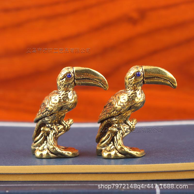 Cross-Border Retro Distressed Kyorochan Solid Brass Parrot Decoration Study Office Desktop Tea Ornaments Small Bronze Wholesale