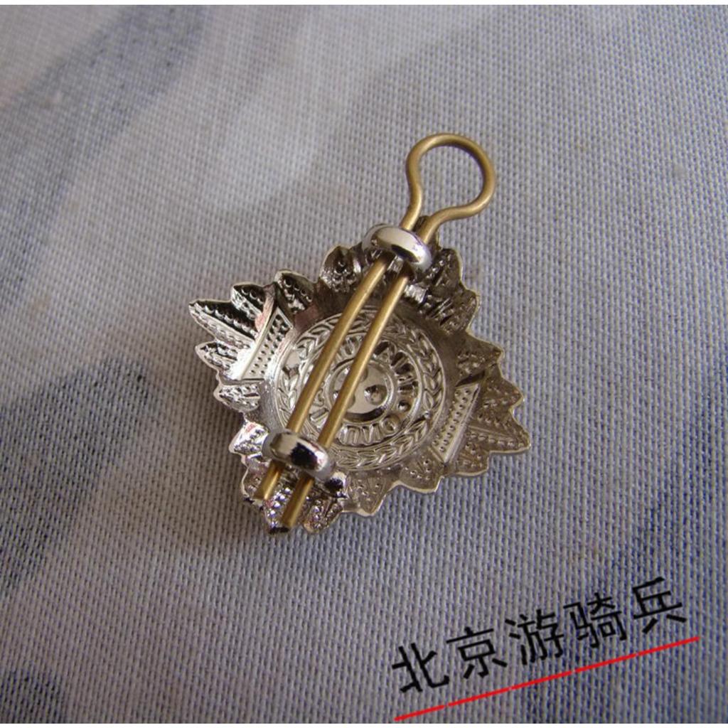 Metallabzeichen, Mützenabzeichen, Kragenabzeichen, Schulterabzeichen