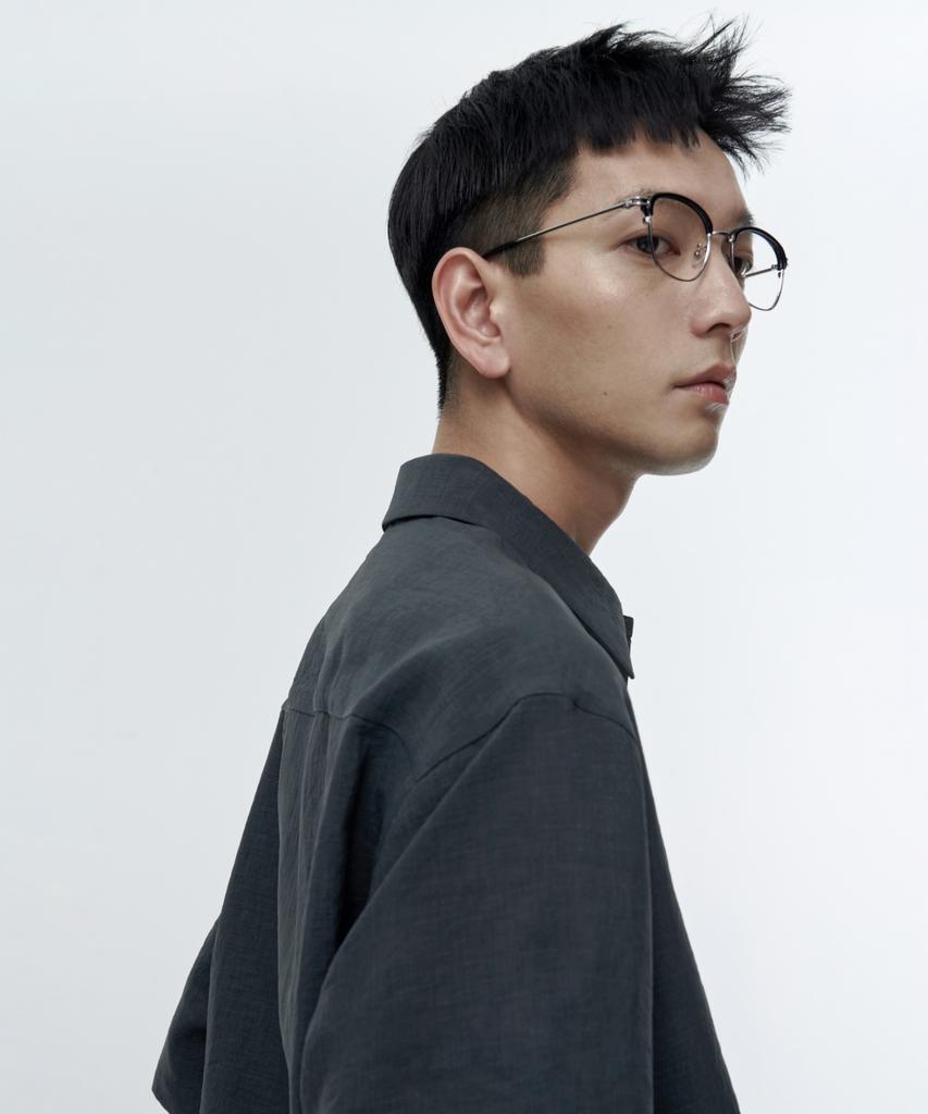 MUSINSA STANDARD Relaxed Linen-Like Short Sleeve Shirt [Dark Gray]