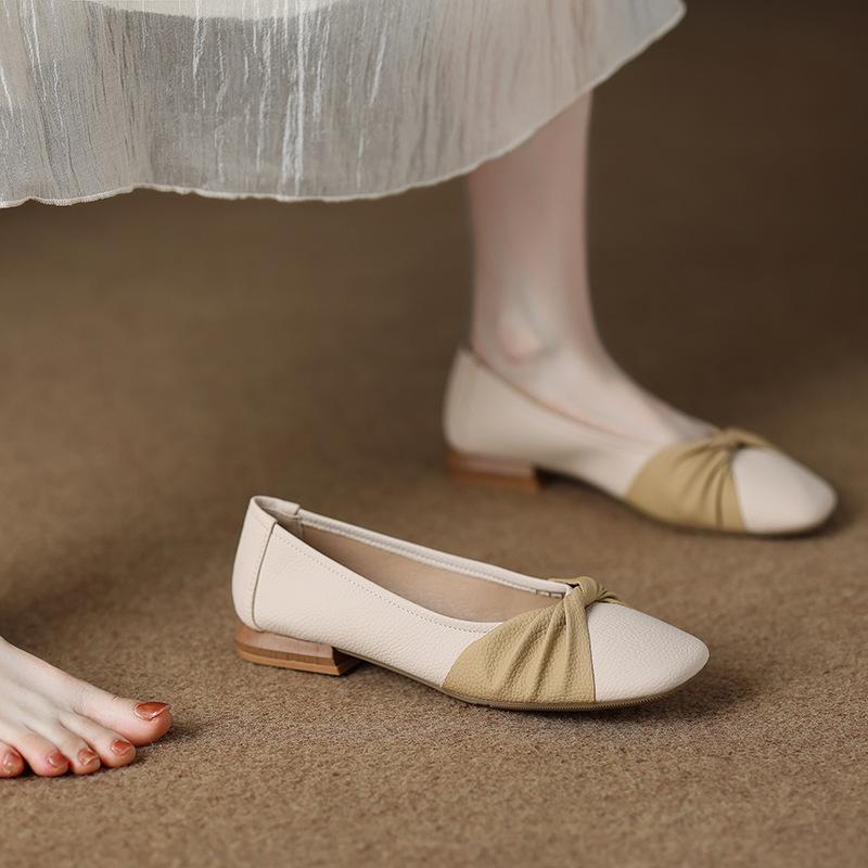 81260-4 flat-soled single shoes women's autumn 2025 new super soft shallow mouth Doudou shoes with skirt single shoes