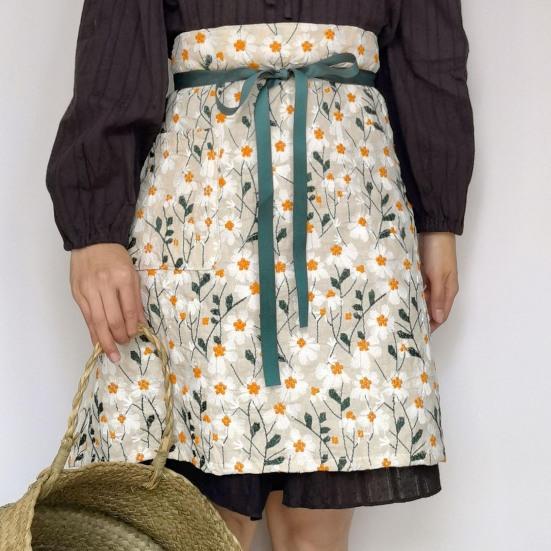 1 sada kuchařské zástěry Šněrovací vyšívací design Poloviční pas Kostým služka Kuchyňka Pracovní oděvy Každodenní použití