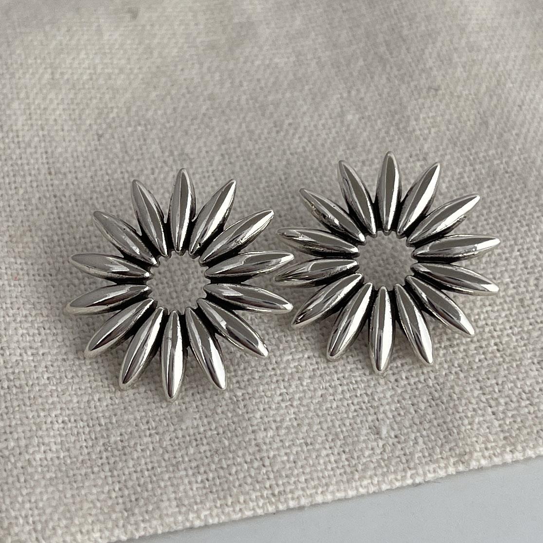 

925 Sterling Silver Vintage Square Earrings For Women Retro Big Sunflower Earring Jewelry Prevent Allergy Party Accessories Gift