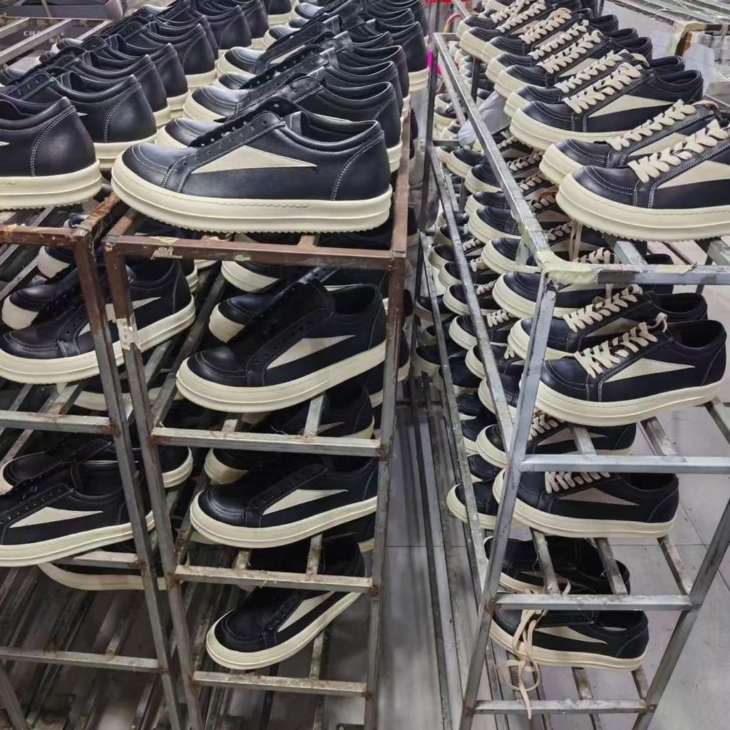 Invisible Heightening Shoes Board Shoes Inner Heightening Thick Sole Inverted Triangle Dark