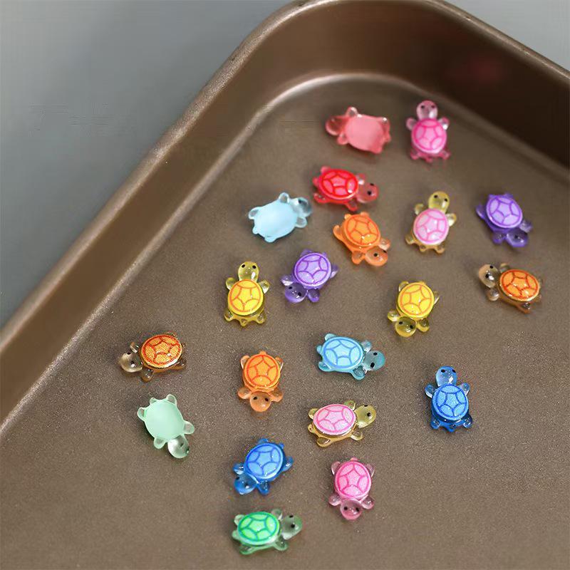 Mini Luminous Resin Turtle Nail Art Ornaments - Cute DIY Sea Turtle Accessories
