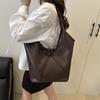 2025 early spring woven texture tote bag new simple casual retro large capacity versatile daily shoulder bag women