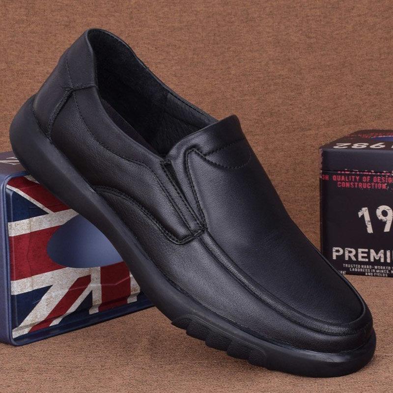 Fashion New Black Shoes Men Loafers Breathable Soft Moccasins Man High Quality Casual PU Leather Boat Shoes Men Flats Male Driving Shoes