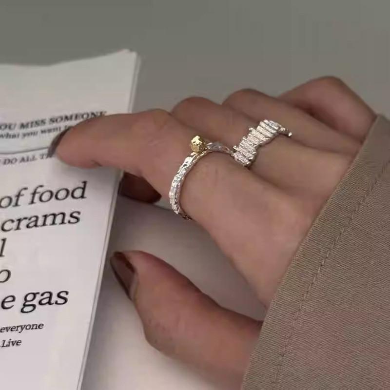 Beautifully Copper Crafted Ring With Unique Geometric And Pleated Features For Fashionable Women