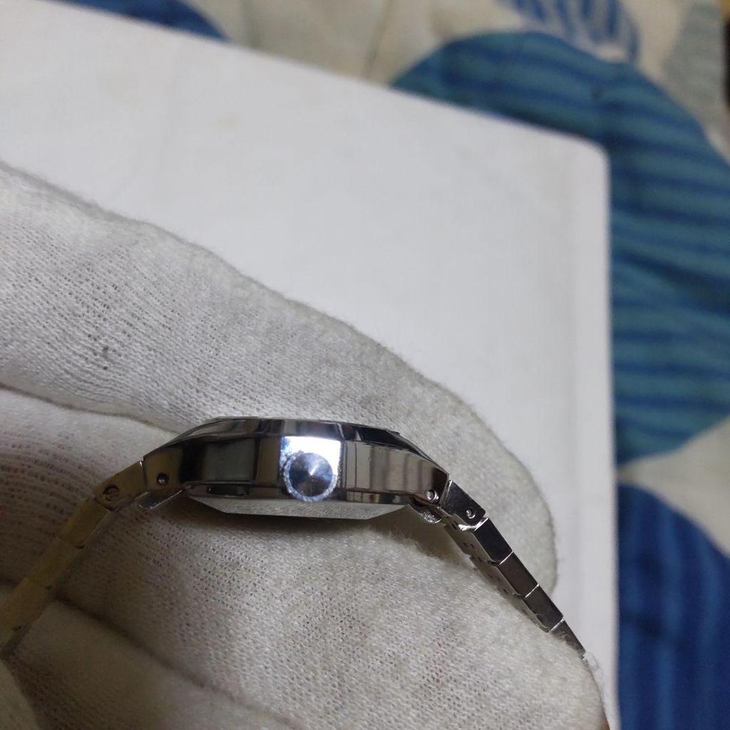 [USED] Working Seiko 21-jewel Hand-wound Watch 15002 Silver