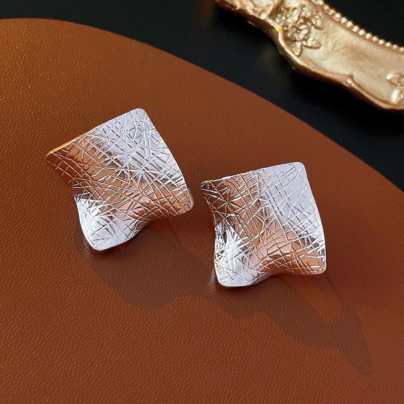 Geometric Irregular Square Stud Earrings: Trendy European & American Style, Hip Hop Silver Needle Design, Exaggerated Celebrity Fashion.