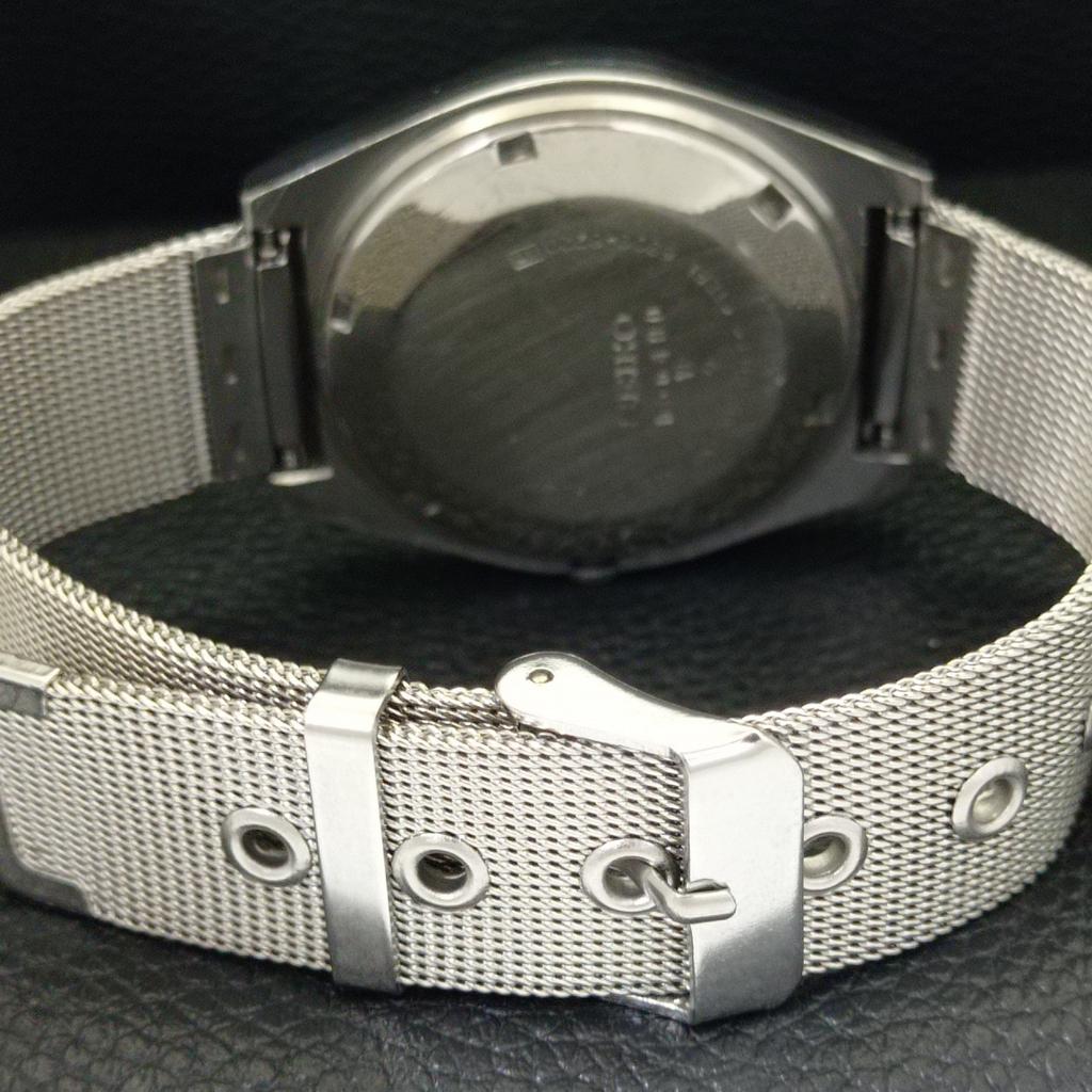 AUTOMATIC VINTAGE SEIKO 5 JAPAN MENS WHITE COLOR DIAL WATCH A701254-5 R206a-a701254