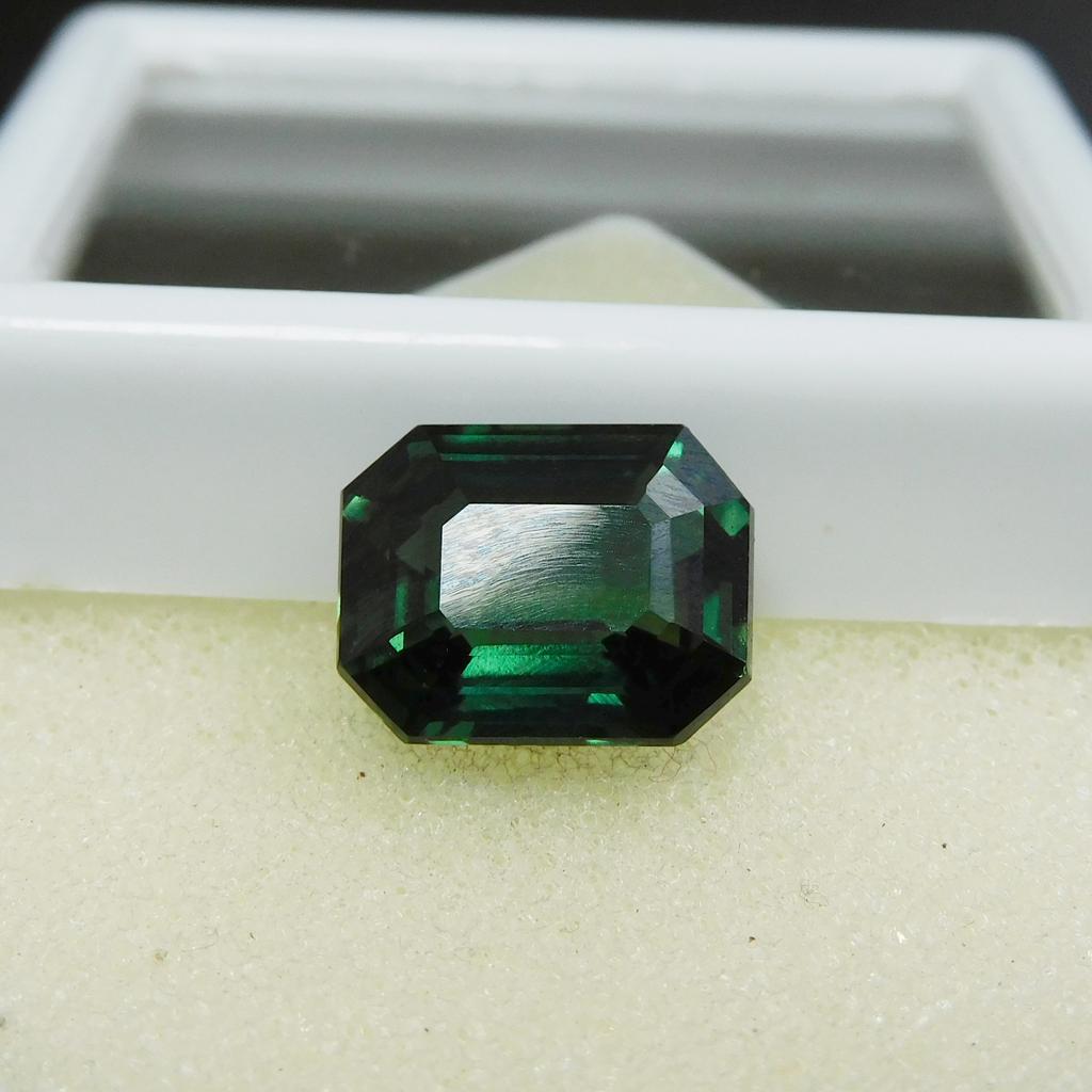 7.70 Ct Natural Green Sapphire Emerald Cut Loose Gemstone CERTIFIED M-70-Ra