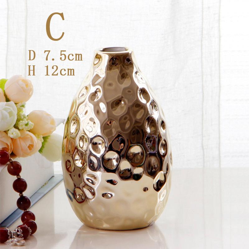 

Golden European-style Embossed Ceramic Small Vase with Floral Patterns - Desktop Flower Holder & European Home Decor Ornament