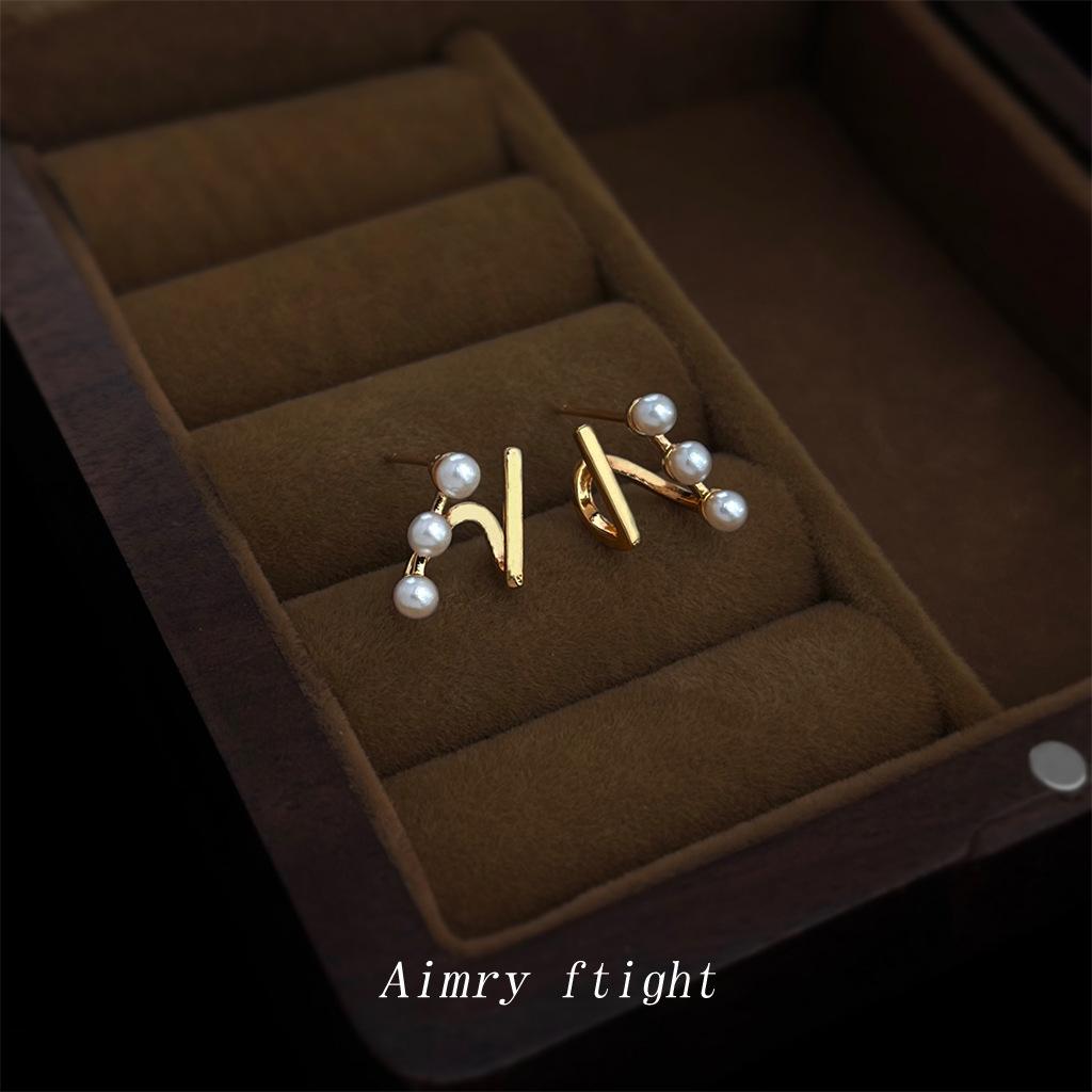French Elegant Double Pearl Commuter Earrings Minimalist Romantic Design Double Row Earrings
