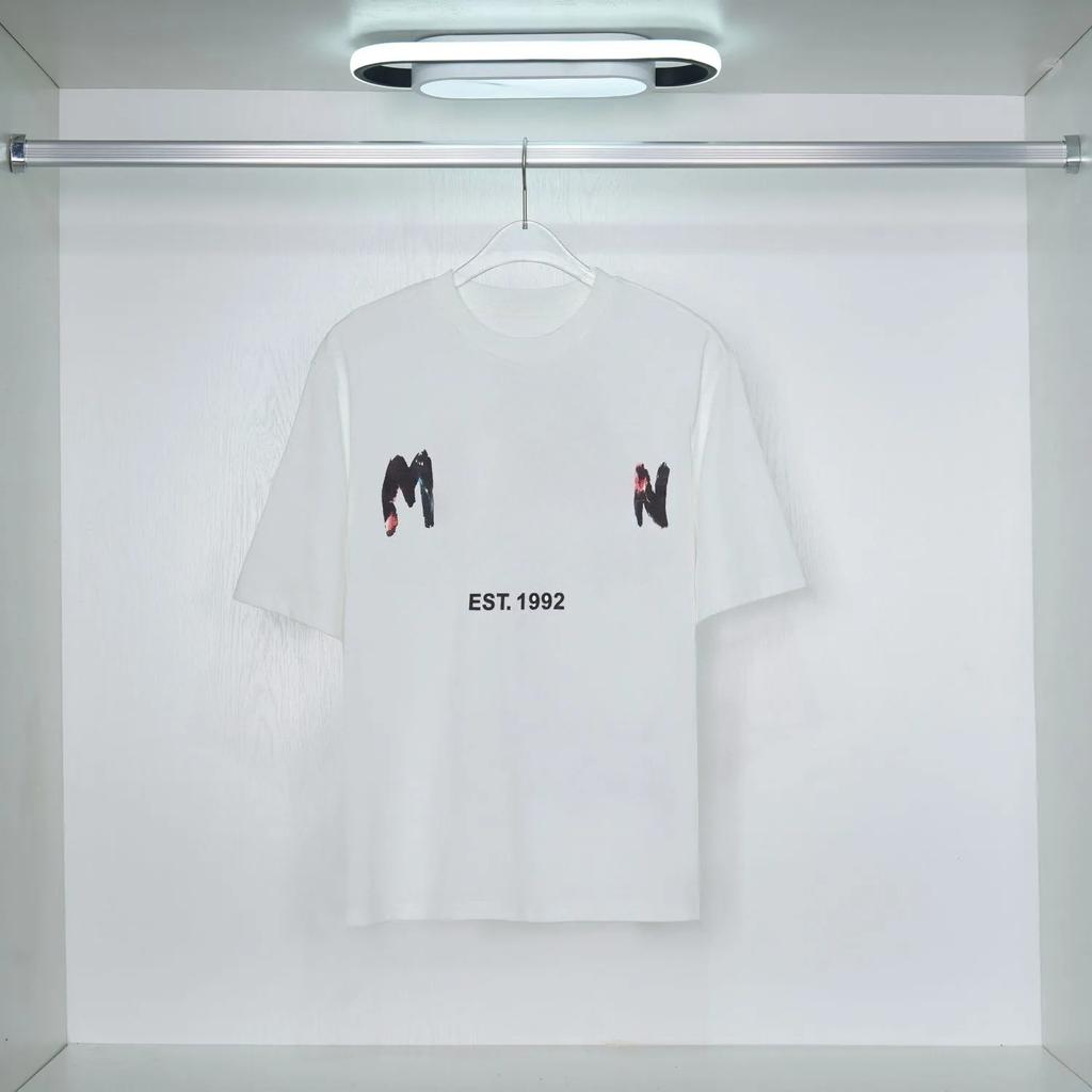 2025 New Luxur Tshirt Fashion Personalized Men and Women Design T-shirts Female Tshirts High Quality Black and White