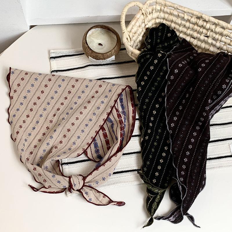 Triangle scarf scarf women's spring and summer new cotton and linen floral headband versatile bag head scarf headband women's silk scarf