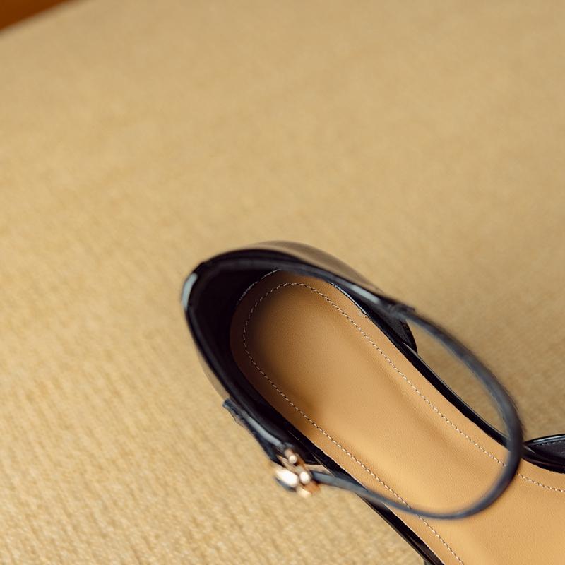 Fashion Women's new leather sheepskin spring and summer square toe elastic buckle middle heel toe sandals work shoes