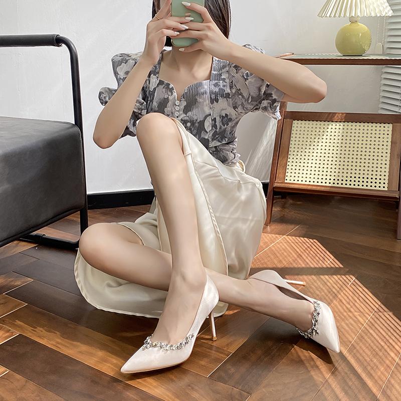 New champagne pointed rhinestone trimmed high heels women's thin heels sexy and beautiful light mouth single shoes