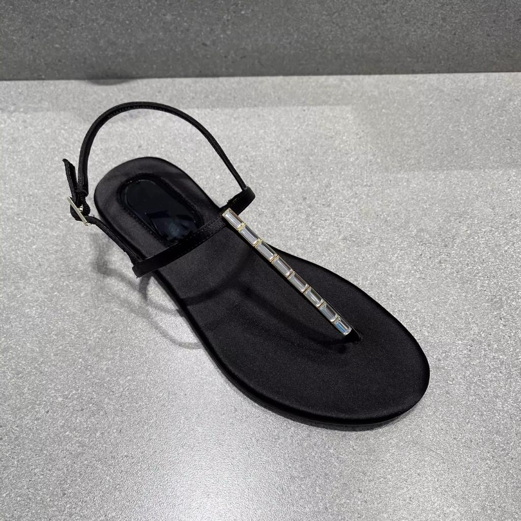 Fashion new designer T-strap gladiator sandals women flat heel crystal narrow band sandalias mujer silver thong sandals big size 43