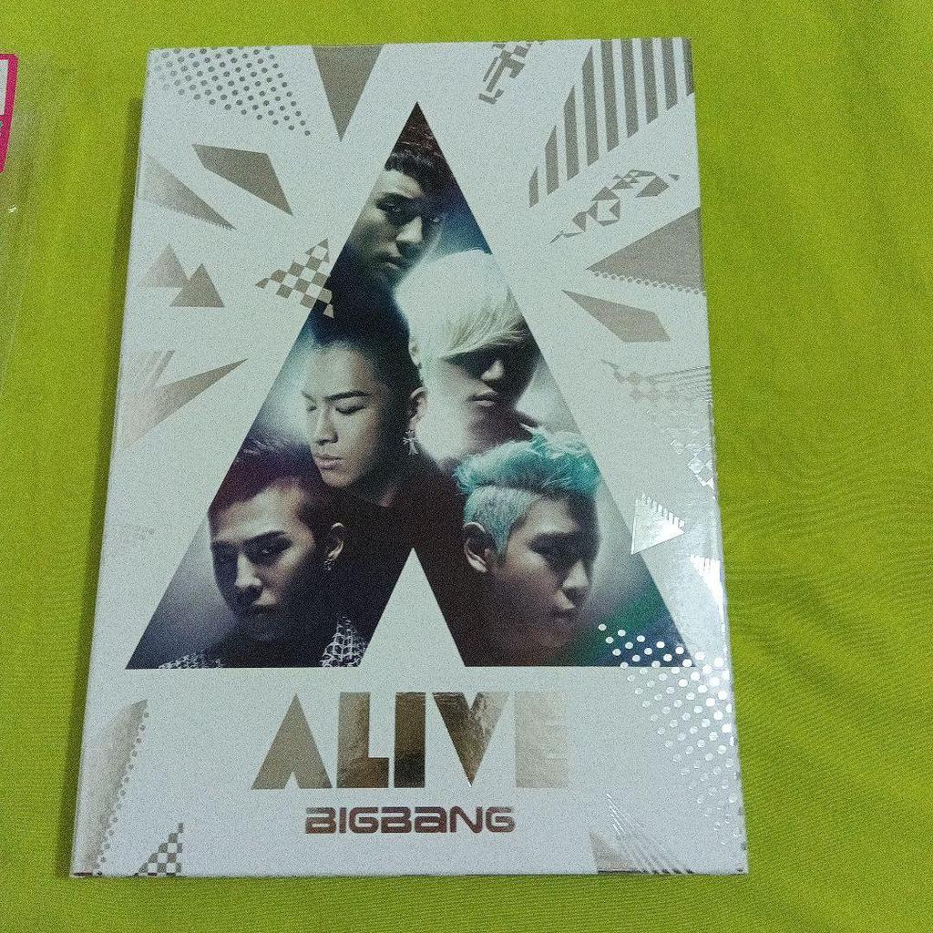 [USED] BIGBANG ALIVE First Press Limited Edition CD x 2DVD with Photobook