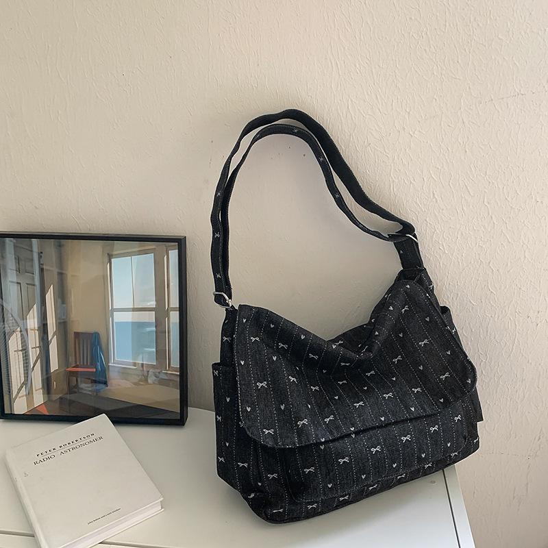 Spring and Summer Denim Bag Women's New Trendy Fashion Casual Tote Bag Large Capacity Shoulder Armpit Bag