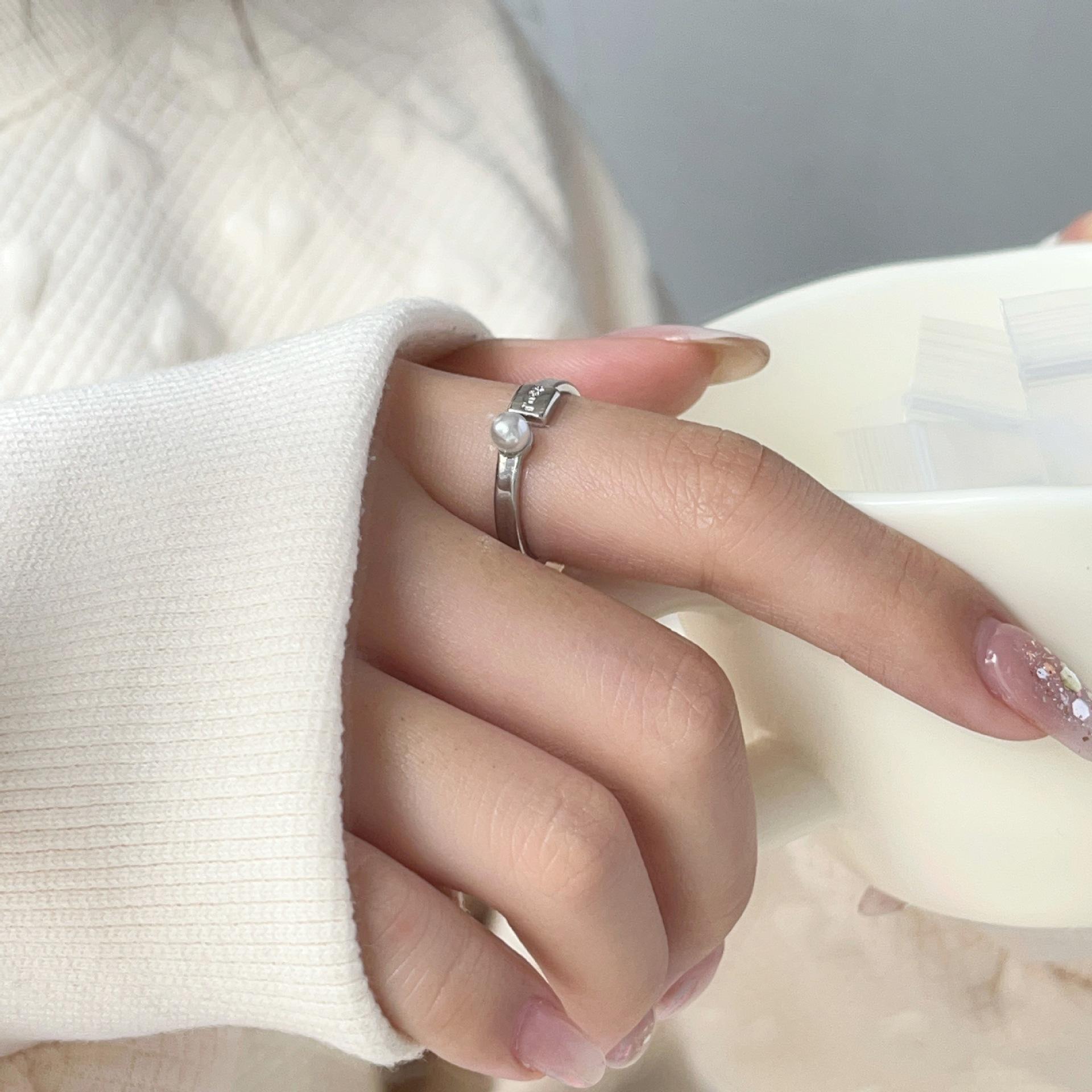 Artistic Engraved Pearl Open Ring - Stylish Gift for Best Friends Adjustable Open Size