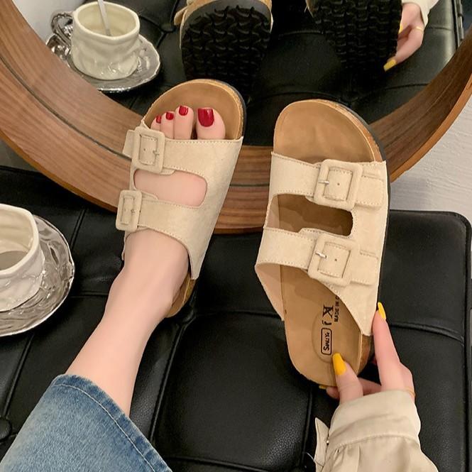 Fashion and lightweight one-word heightening thick-soled slippers for women's summer wear 2025 new high-end popular versatile cool slippers