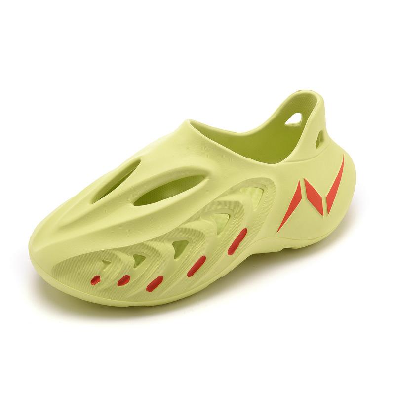 

Летние новые дырявые туфли спортивные камуфляжные мужские трендовые тапочки из кокоса выдолбленные римские пляжные сандалии мужские 45 зелёный