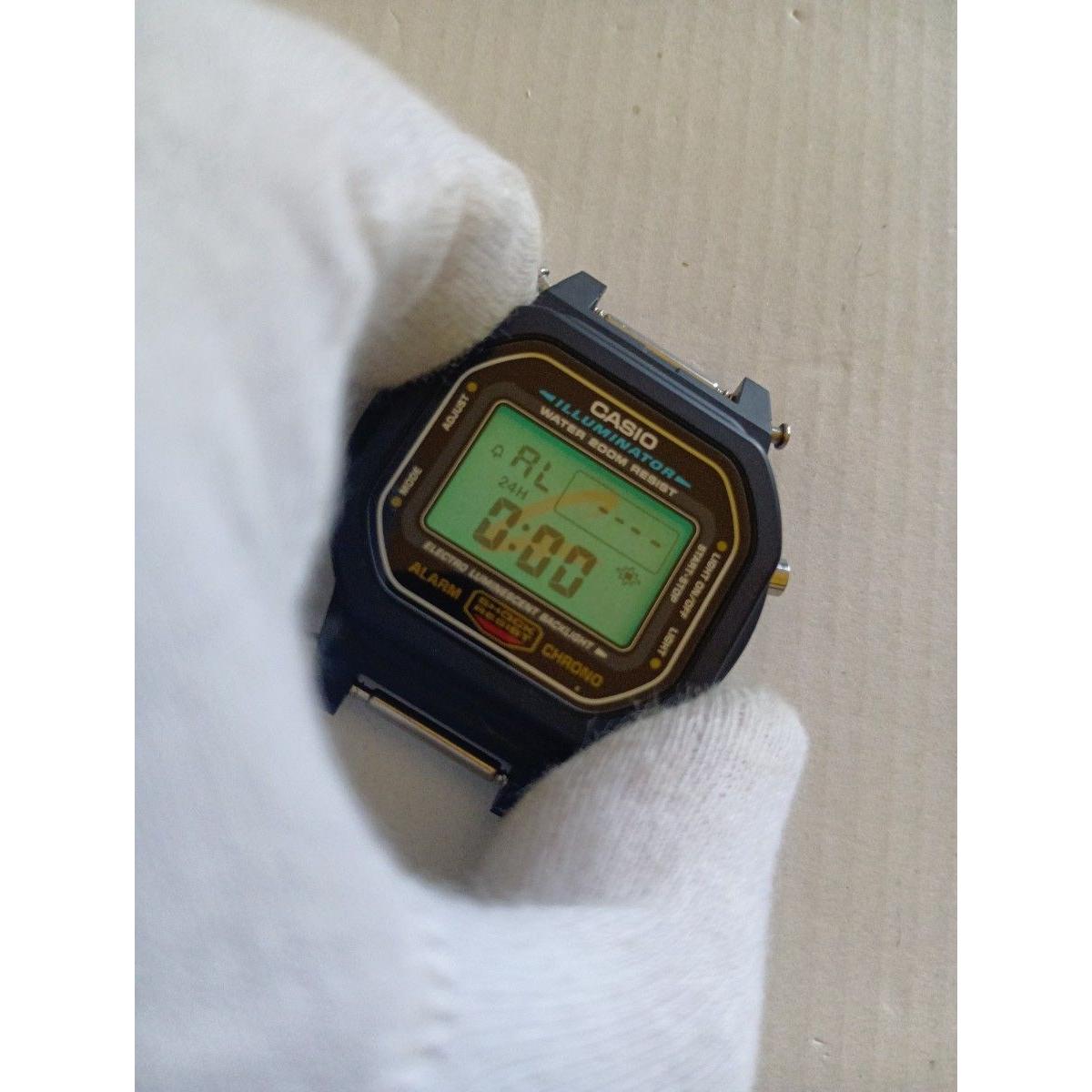 G-SHOCK 1990s Super Used DW-5600E Battery Operated (External Product) Parts included are unused