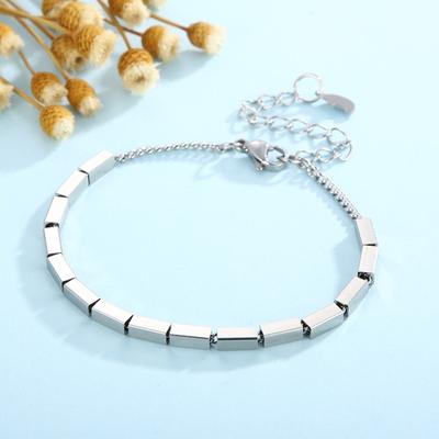 Pulsera Cuadrada Pequeña Temperamento Nicho Sensor de Alto Nivel Pulsera de Acero de Titanio