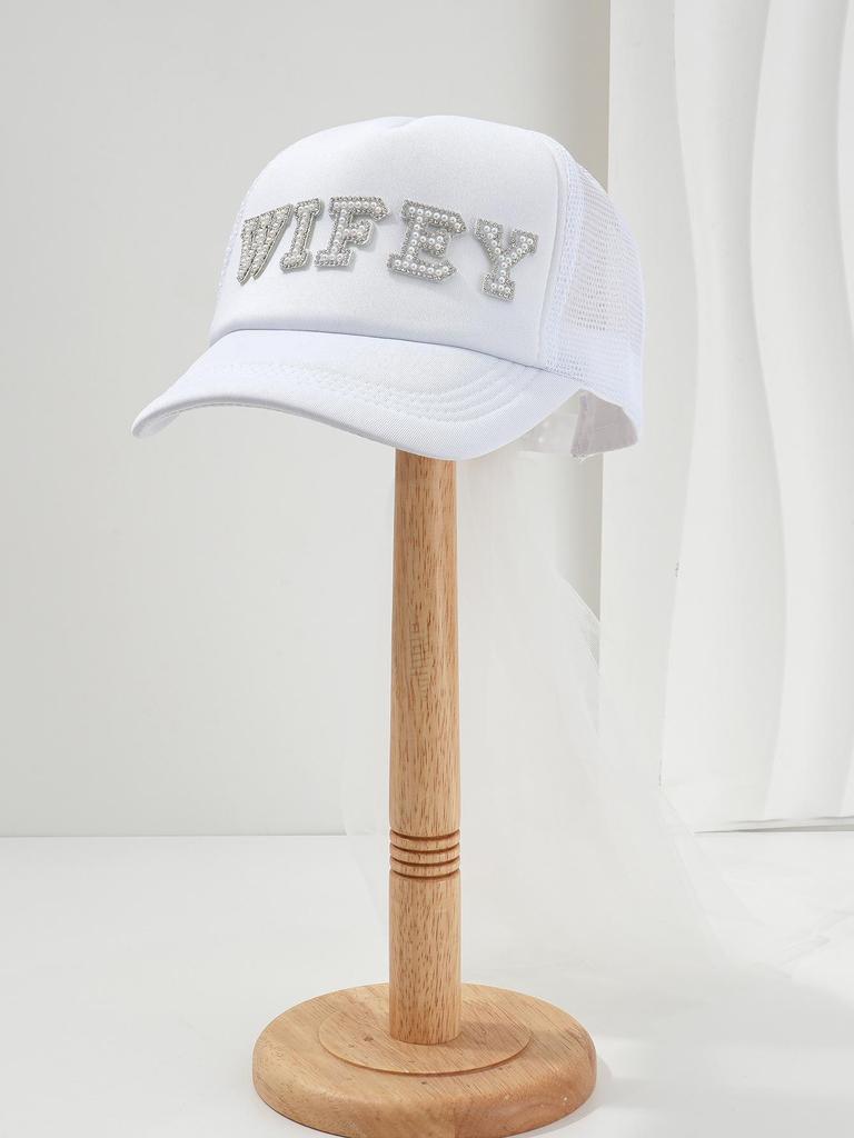 Unisex Casual Hat with Pearl Letters, Mesh & Bridal Veil for a Chic Engagement Party