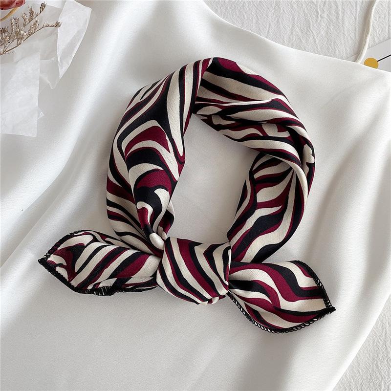 50 * 50cm Spring And Autumn Silk Scarves Versatile Decoration Professional Small Square Scarves Neck Protection Binding Bag