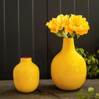Gelbe Metall-Blumenvase für moderne Form Heimdeko| Gelber Blumentopf für Wohnzimmer Büro| Tischdekorativer Blumentopf zum Verschenken
