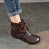 Flache, kurze Stiefel aus echtem Leder mit runder Zehenpartie und weicher Sohle, Schnürschuhe für Damen