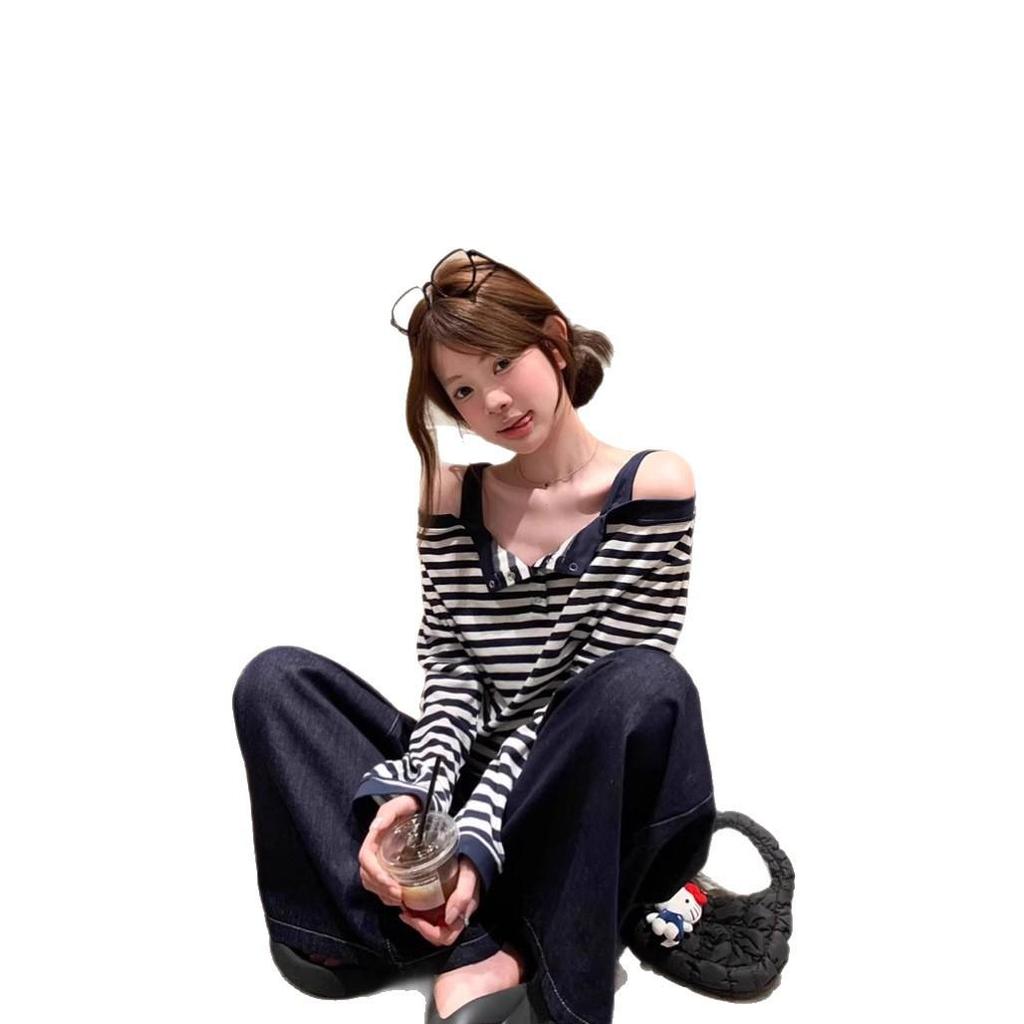 Autumn 2026 Off-Shoulder Striped Long-Sleeve Women's T-shirt - Loose Fit & Slimming Design