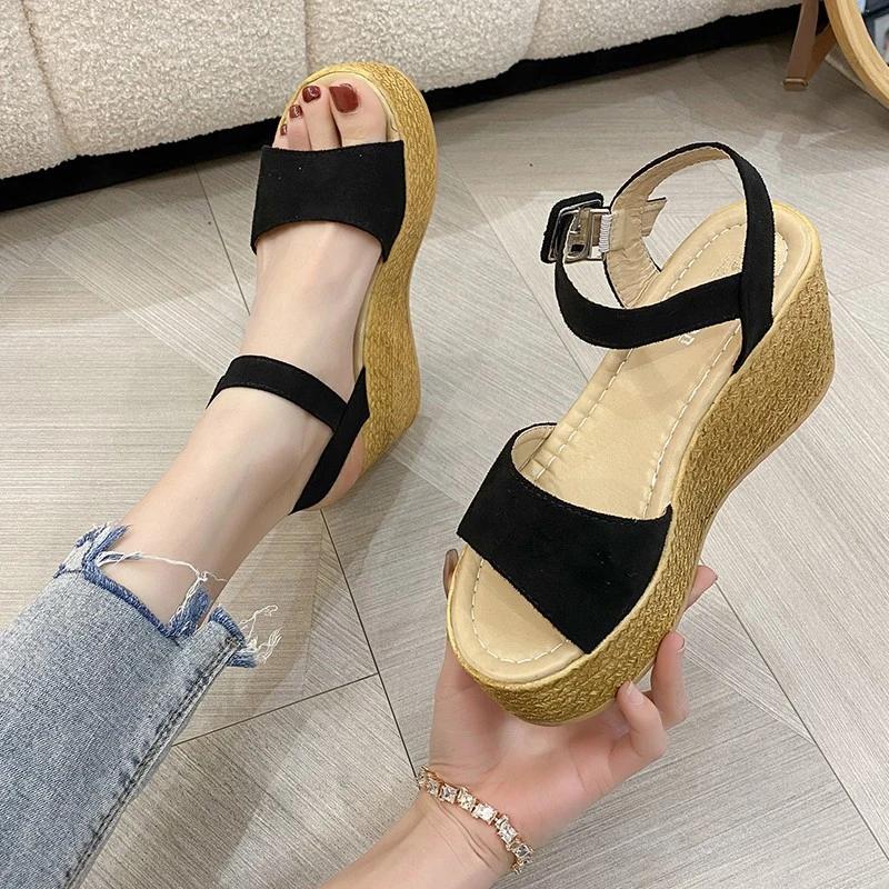 

Женские босоножки на платформе и танкетке, летняя обувь на высоком каблуке, женские туфли 2025, новые, удобные, пляжные, с открытым носком, большой размер 42, женские сандалии 42 чёрный